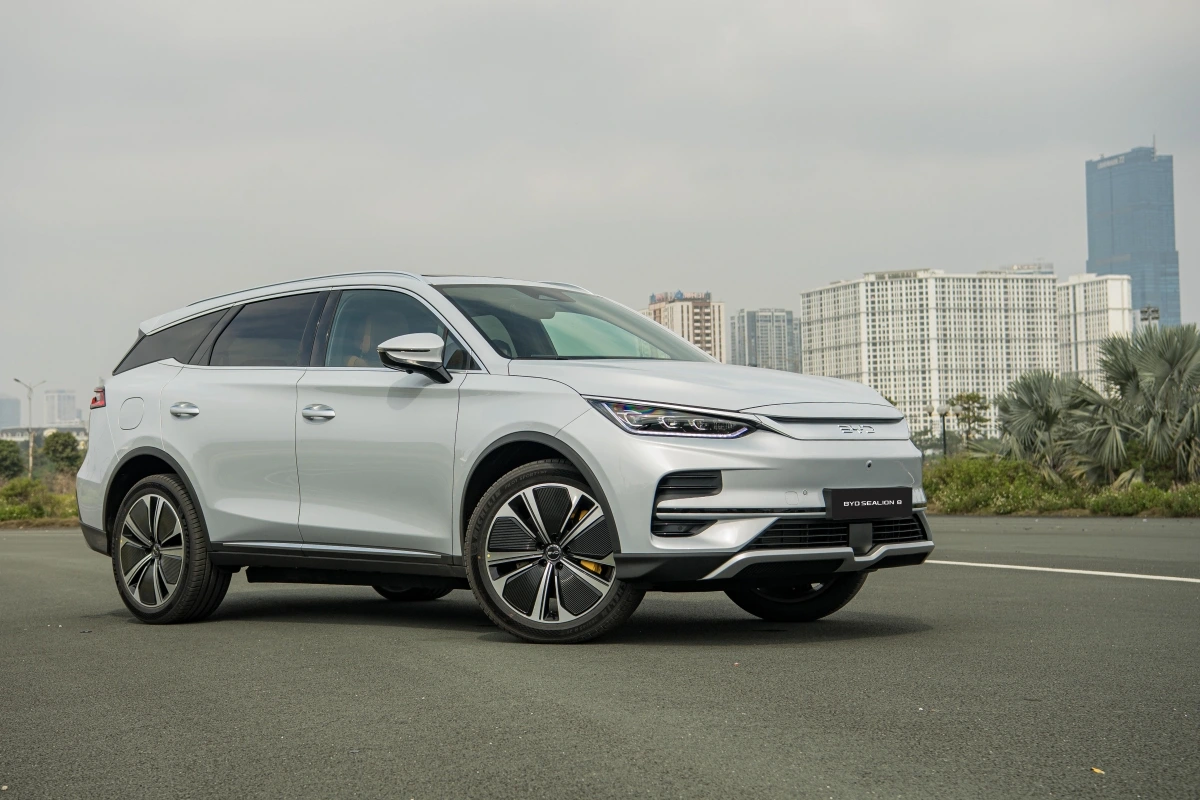 byd sealion 8 ra mat viet nam voi gia 1,569 ty dong hinh anh 2