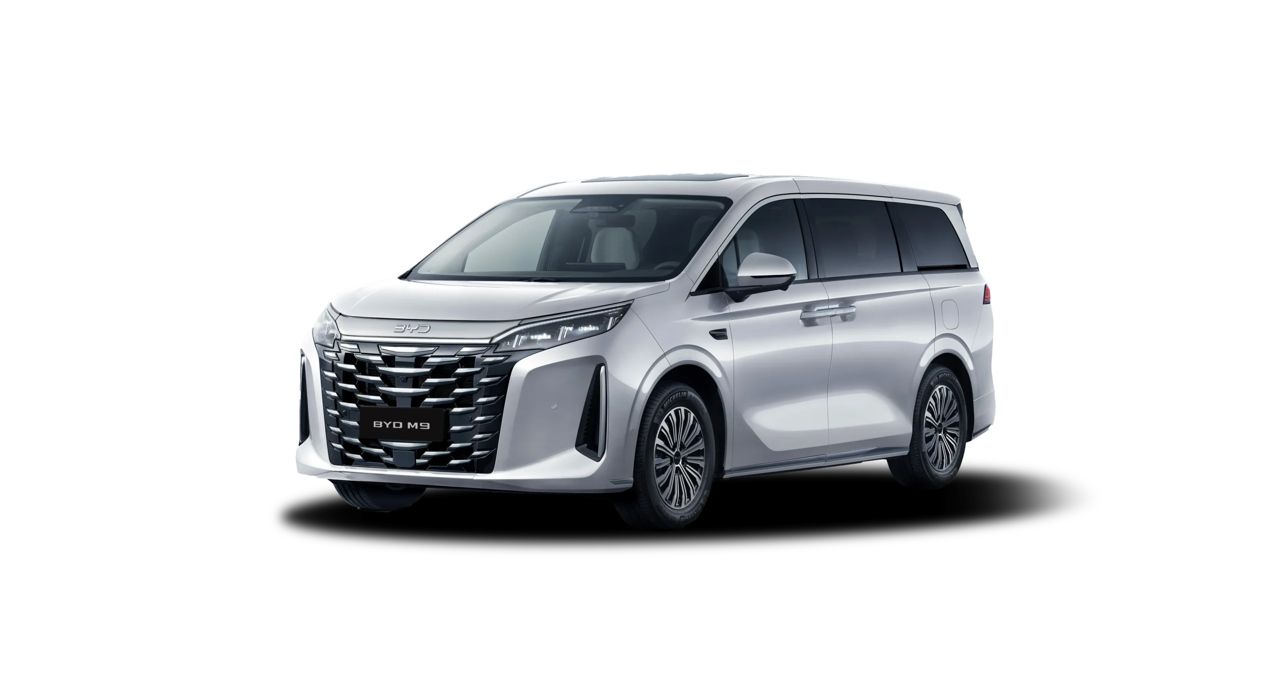 BYD M9 màu trắng